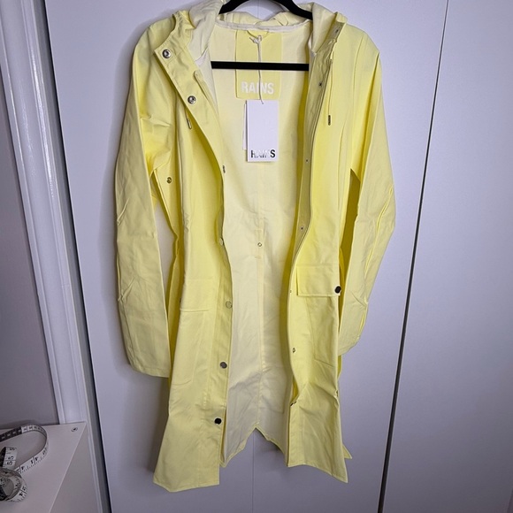 Rains - essential long rain jacket - yellow straw - XS NWT - Picture 3 of 6